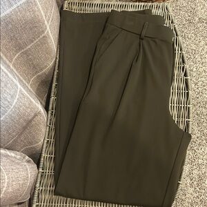 HALARA Women's Green Small Pants